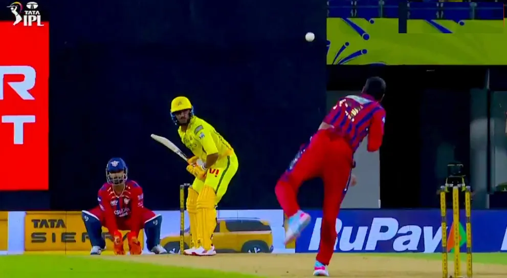 উরভিল-গায়কোয়াড ঝড়ে উড়ে যাচ্ছে লখনউ, খেলাটি দেখুন এখানে LIVE