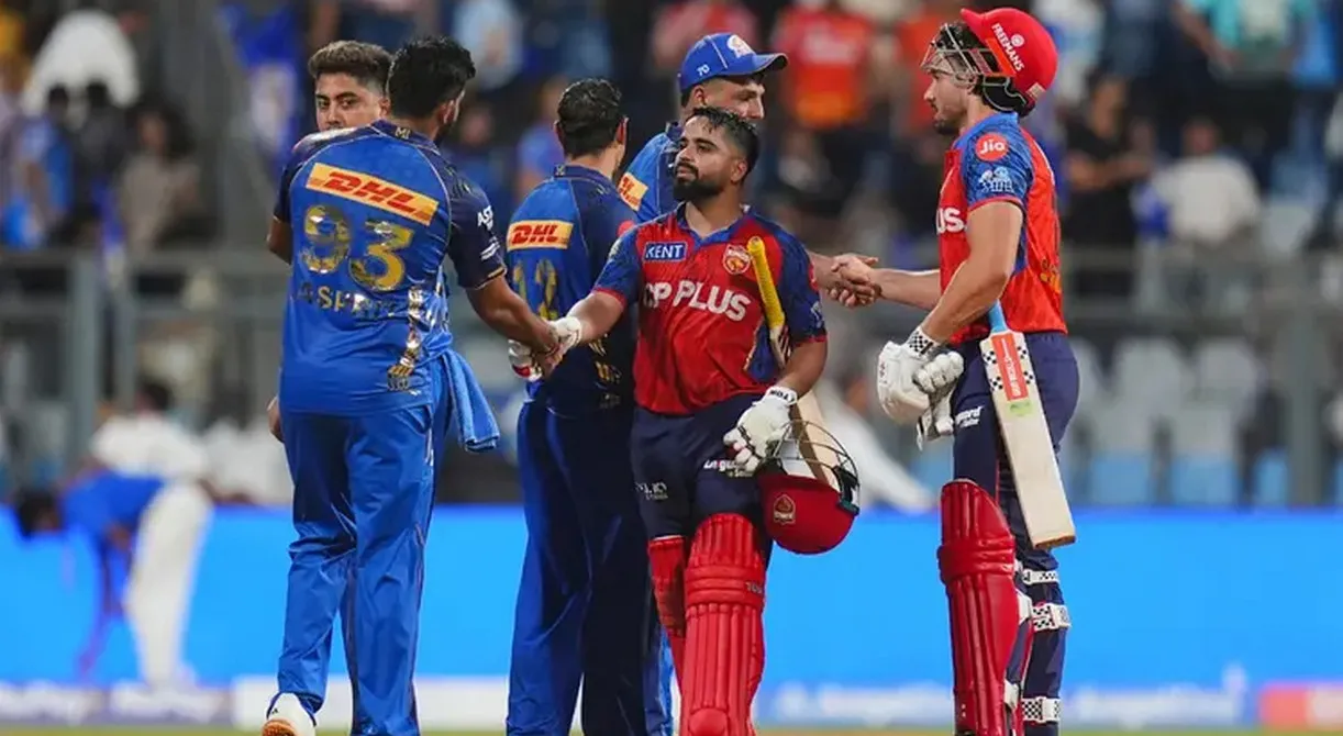 প্লে-অফের লড়াইয়ে মুখোমুখি পাঞ্জাব-মুম্বাই, ধামসালায় চাপে হার্দিকের দল