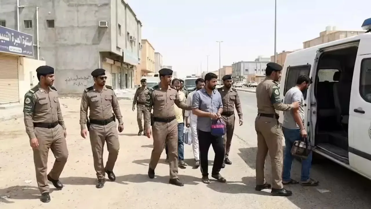 সৌদিতে বড় অভিযান, ৯ হাজারের বেশি প্রবাসীর কপাল পুড়লো