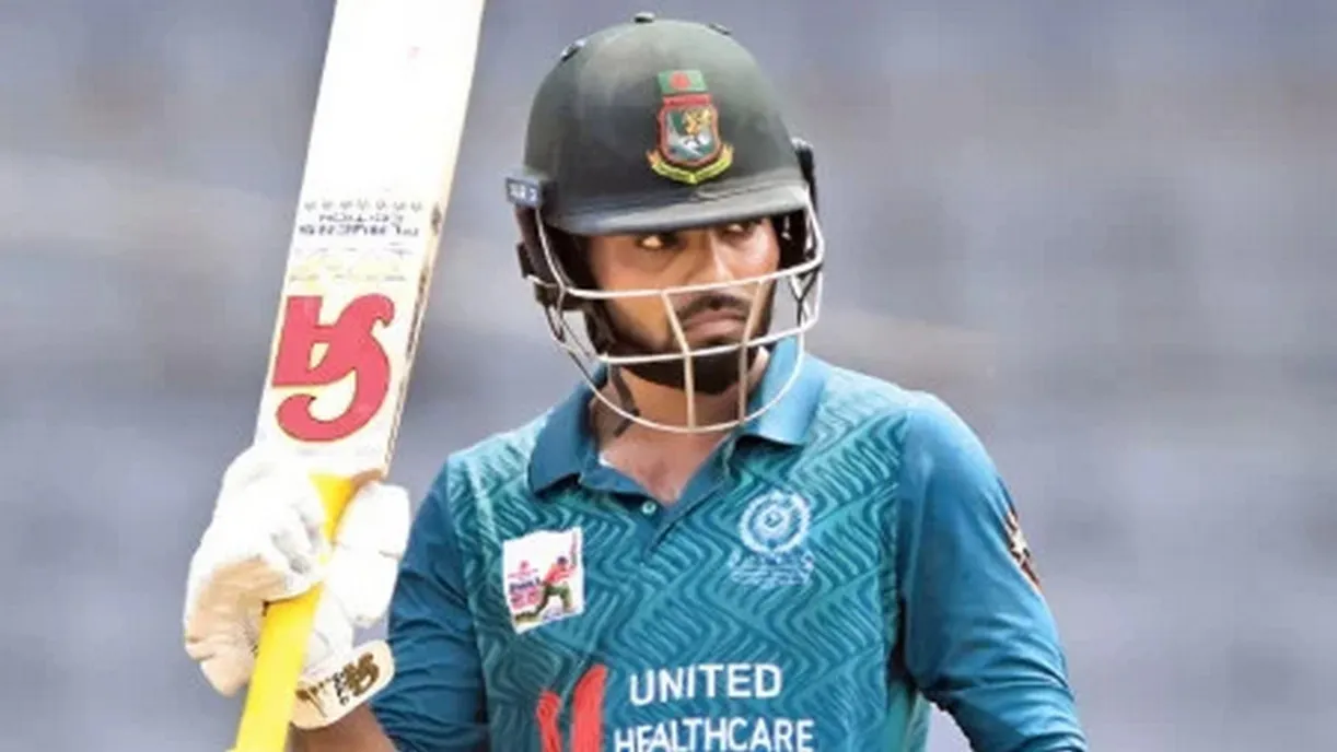 হৃদয়-মুশফিকের ব্যাটিং ঝড়ে শেষ হলো ম্যাচ, তাইজুল নিলেন পাঁচ উইকেট