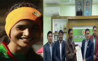ফুটবলার মাসুরার পরিবারকে জমি দিলেন ডিসি