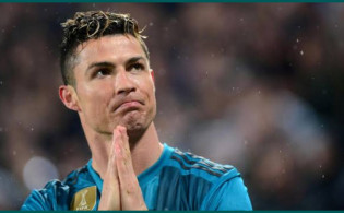 করোনা থেকে বাঁচতে যে অনুরোধ করলেন রোনালদো