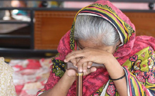 করোনাভাইরাসে কেমন আছেন বৃদ্ধাশ্রমের বাসিন্দারা