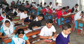 এসএসসির ফলাফল পৌঁছে যাবে অভিভাবকদের মোবাইলে
