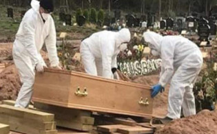 করোনায় বদলে গেল মুসলিমদের দাফন-কাফনের পদ্ধতি