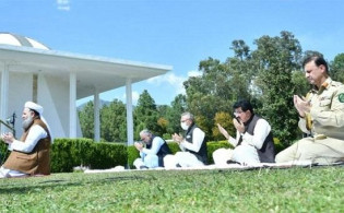 করোনায় নামাজের ব্যাপারে মুসলিম দেশগুলো যে সিদ্ধান্ত নিয়েছে