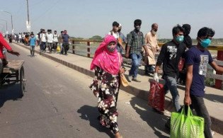 চালু হচ্ছে পোশাক কারখানা আবারো ঢাকা মুখী শ্রমিকদের ঢল