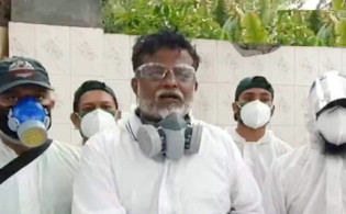 করোনায় মৃতদেহের সৎকারে একজন খোরশেদ ও তার দল