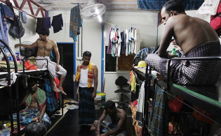 মালয়েশিয়ায় বড় বিপদে কর্মহীন প্রবাসীদের