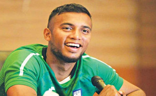ঐতিহাসিক ম্যাচের জার্সি নিলামে তুলছেন জামাল ভূঁইয়া
