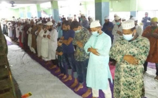 দেশের যেসব এলাকায় আজ উদযাপিত হচ্ছে ঈদ
