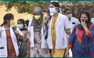 এই মাত্র পাওয়াঃ এক নজরে দেখে নিন ভারতে করোনায় আক্রান্তের পরিস্থিতি