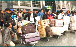 এই মাত্র পাওয়াঃ দেশে আটকেপড়া কাতার প্রবাসীদের জন্য চরম দুঃসংবাদ