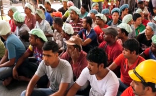 এইমাত্র পাওয়া : মালয়েশিয়ায় উদ্ধার করা হলো ১৩ বাংলাদেশিকে