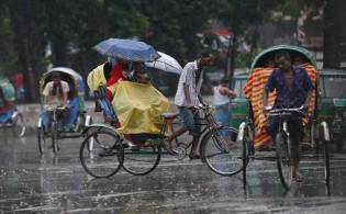 দেশের ১২টি অঞ্চলে আজও ঝড়বৃষ্টির আভাস