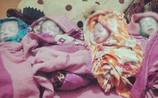 দেশে একসাথে জন্ম নিলো ৪ কন্যা শিশু