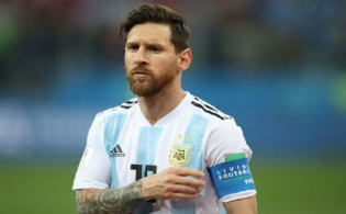 বিশ্বকাপ মিশনে আর্জেন্টিনায় মেসি