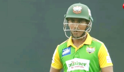 আরেকটি বিশ্বরেকর্ডের হাতছানি সাকিবের সামনে