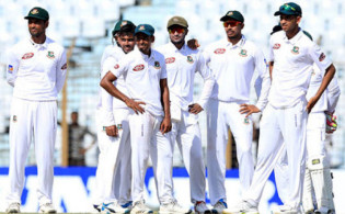 টেস্ট সিরিজ শেষ হওয়ার সাথে সাথেই আন্তর্জাতিক ক্রিকেট থেকে বিদায় নিলেন শ্রীলঙ্কার ক্রিকেটার