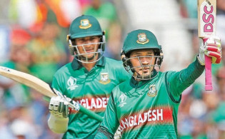 ২য় স্থানে মুশফিক