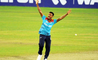 ক্যারিয়ারে ২য় বারের মত ১ ম্যাচে এতো গুলো উইকেট নিলেন মুস্তাফিজ