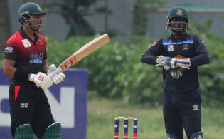 সৌম্যর হাফ সেঞ্চুরি আর মাহমুদউল্লাহর অলরাউন্ড নৈপুণ্যে জিতলো গাজী