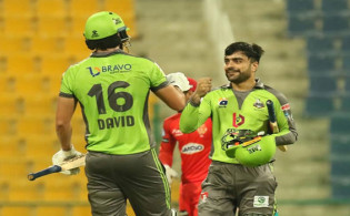 আবারও দেখা গেলো রশিদের বিধ্বংসী ব্যাটিং