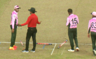 সাকিবের আচরণ নিয়ে বিশ্লেষকদের মত