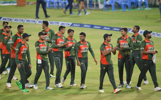 ব্রেকিং নিউজ : বিসিবির নতুন চুক্তিতে দেখেনিন টাইগারদের বেতন স্কেল