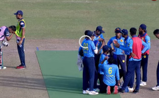 চার ছক্কায় আশরাফুল-নাসিরের ঝড়ো ব্যাটিং,খেলাটি সরাসরি দেখুন লাইভ