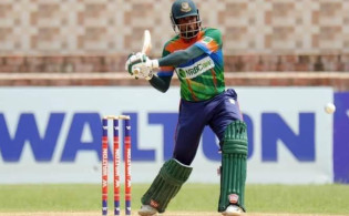 জাতীয় দলের হয়ে ১ ম্যাচ না খেলেও, হলেন ডিপিএলের সেরা ব্যাটসম্যান