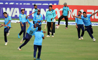 ডিপিএলে চ্যাম্পিয়ন হয়ে যত লাখ টাকা পেয়েছে আবাহনী