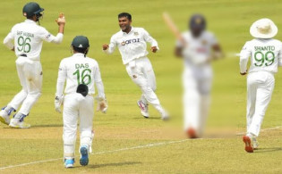 দুর্দান্ত বল করছে টাইগাররা, দেখেনিন সর্বশেষ স্কোর