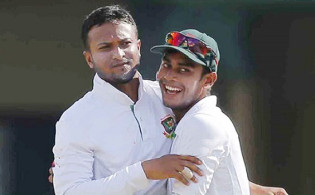 সাকিব-মিরাজের বোলিং তোপে অলআউট জিম্বাবুয়ে