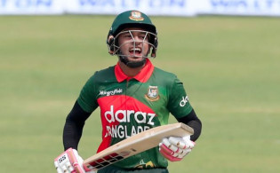 ওয়ানডে ও টি-২০ না খেলেই ফিরে আসতেছেন মুশফিক