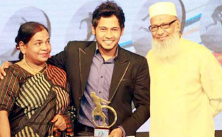 জেনেনিন করোনা আক্রান্ত মুশফিকের বাবার সর্বশেষ অবস্থা