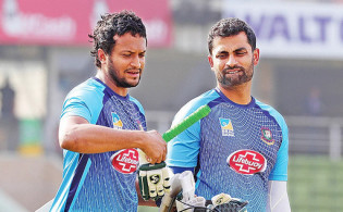বাংলাদেশকে আর ‘বিপদে’ ফেলতে চান না সাকিব-তামিম