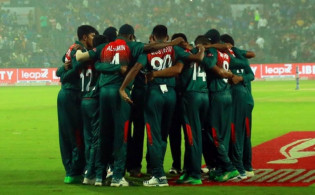 ব্যাটিংয়ে জিম্বাবুয়ে, টাইগার একাদশে যারা রয়েছেন