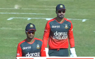 প্রথম টি-২০ তে বাংলাদেশকে বিশাল রানের টার্গেট দিল জিম্বাবুয়ে