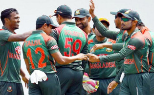 চরম দু:সংবাদ: বাংলাদেশ ক্রিকেট পাড়ায় নেমে এলো শোকের ছায়া, মারা গেলেন জনপ্রিয় ক্রিকেটার