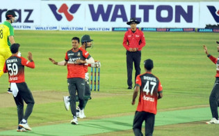ক্রিকেট ইতিহাসে প্রথম ঘটলো এমন ঘটনা