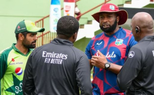 ৪ ম্যাচের সিরিজের ১ ম্যাচ জিতেই যেভাবে সিরিজ জিতল পাকিস্তান