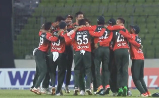 অতিত পাল্টে ক্রিকেটে নতুন ইতিহাস লিখলো টাইগাররা
