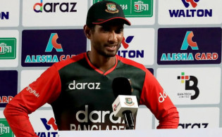 ম্যাচ হারার পরে ব্যাটসম্যানদের উদ্দেশ্যে যা বললেন অধিনায়ক মাহমুদুল্লাহ