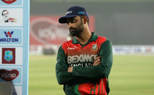 দারুন সুখবর নিয়ে সামনে আসছেন তামিম