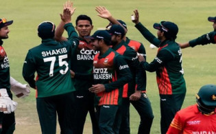 বাংলাদেশের মধ্যে তিনিই টি-টোয়েন্টি বিশ্বকাপে সর্বোচ্চ রান এবং উইকেট সংগ্রাহক