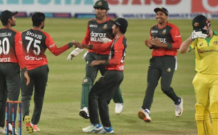 ব্রেকিং নিউজ : আইপিএলে দল পেল বাংলাদেশ কাঁপানো ক্রিকেটার