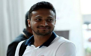 ব্রেকিং নিউজ: দেশে ফিরছেন সাকিব