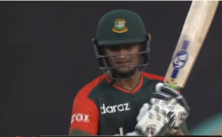 প্রথমেই ২ উইকেট হারালো বাংলাদেশ (লাইভ আপডেট)
