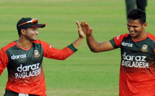সাইফউদ্দিনের জোড়া শিকার